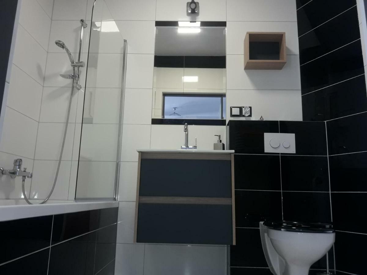 Apartament Szczesliwy Устрики-Долішні Екстер'єр фото